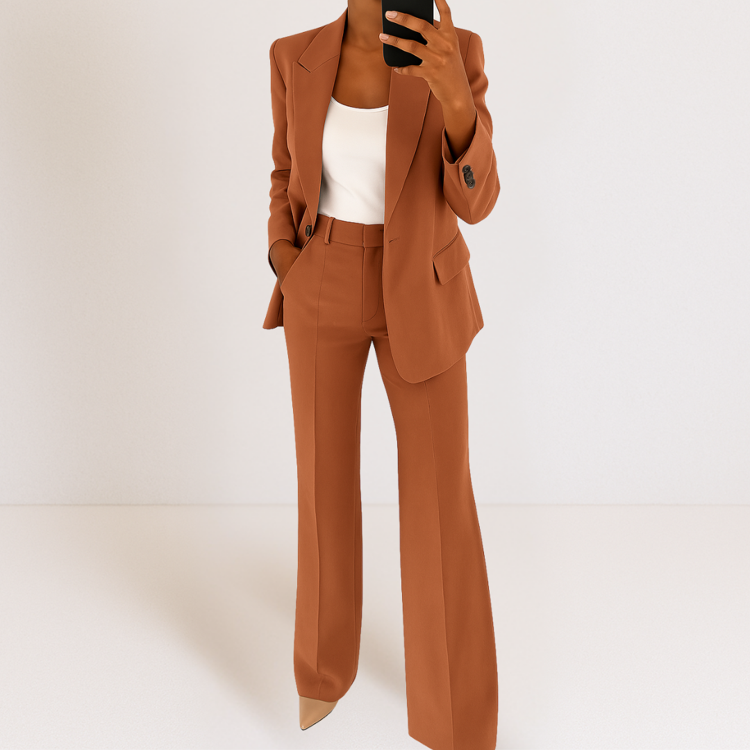 Fitted blazer and trousers set